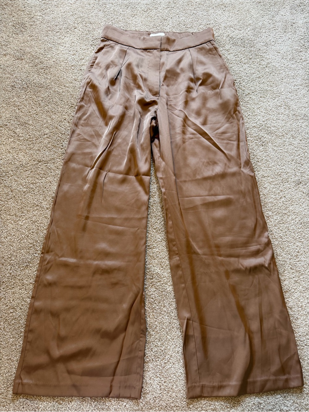 Abercrombie + Fitch Sloane Satin Wide Leg Pleated front Pants brown 31/12 NWT - Picture 3 of 3